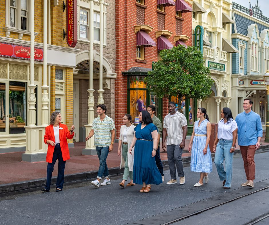 Educação executiva internacional com o STB oferece experiências imersivas em instituições de referência como o Disney Institute.