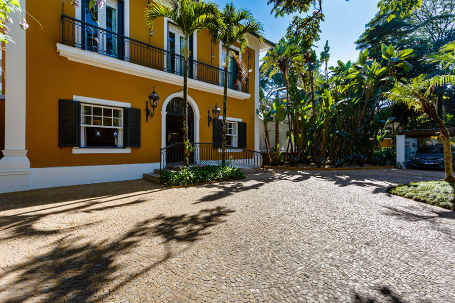 Casas e apartamentos de alto padrão no Jardim Europa disponíveis no PilarHomes.