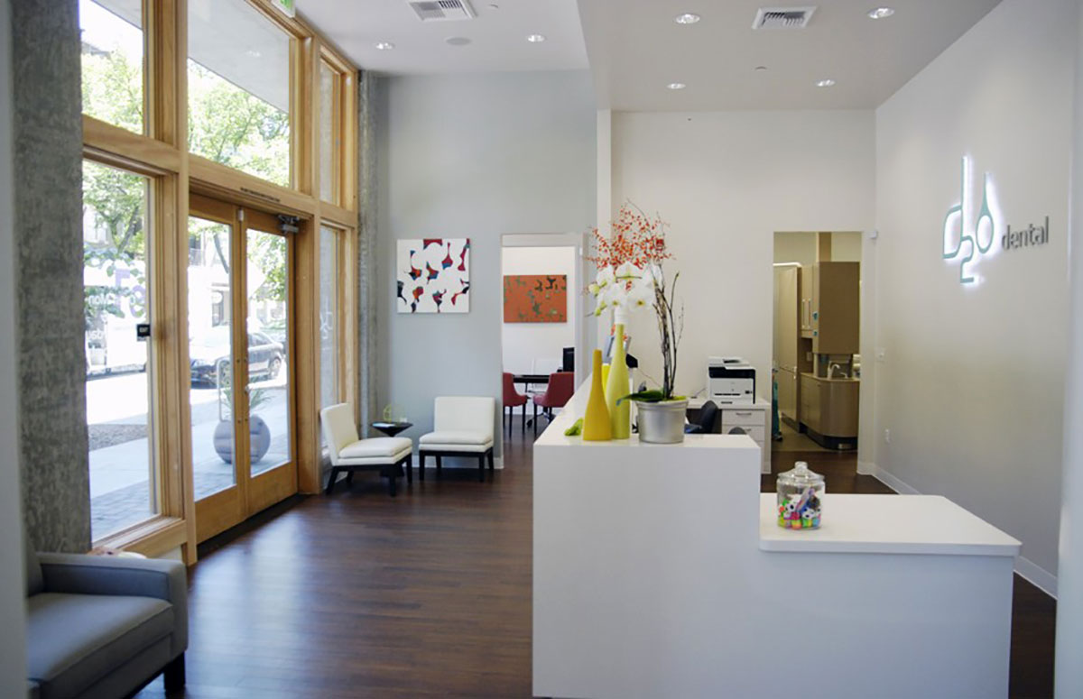 D2O reception: at the dental spa, excellence in dentistry and exceptional comfort belong together.